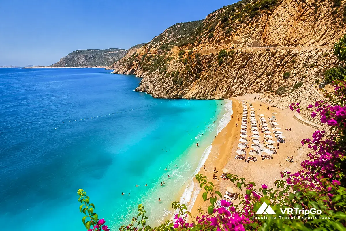 Best beaches in Antalya with turquoise sea, sandy beach and scenic cliffs, beautiful coastline and summer holiday atmosphere in Antalya Turkey
