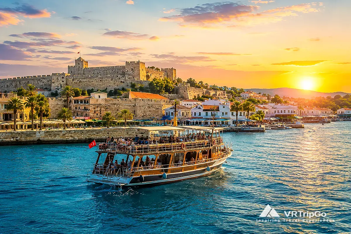 Best Excursions in Cesme: Scenic Cesme Boat Tour at Sunset Along the Aegean Coast